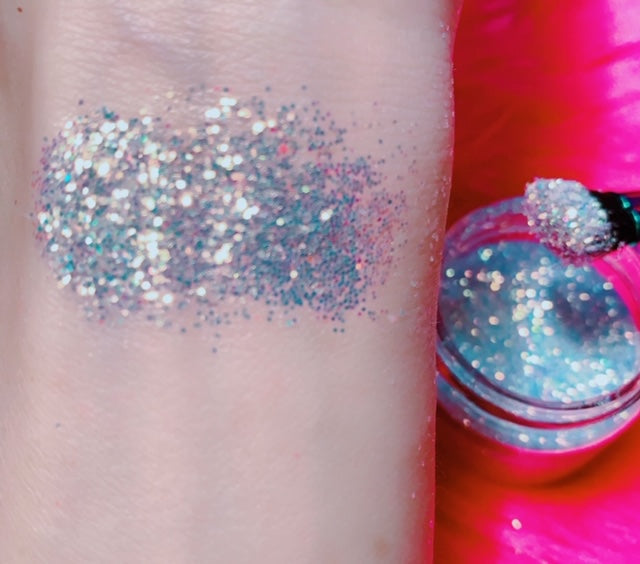 ICE QUEEN Iridescent Glamdoll Glitter