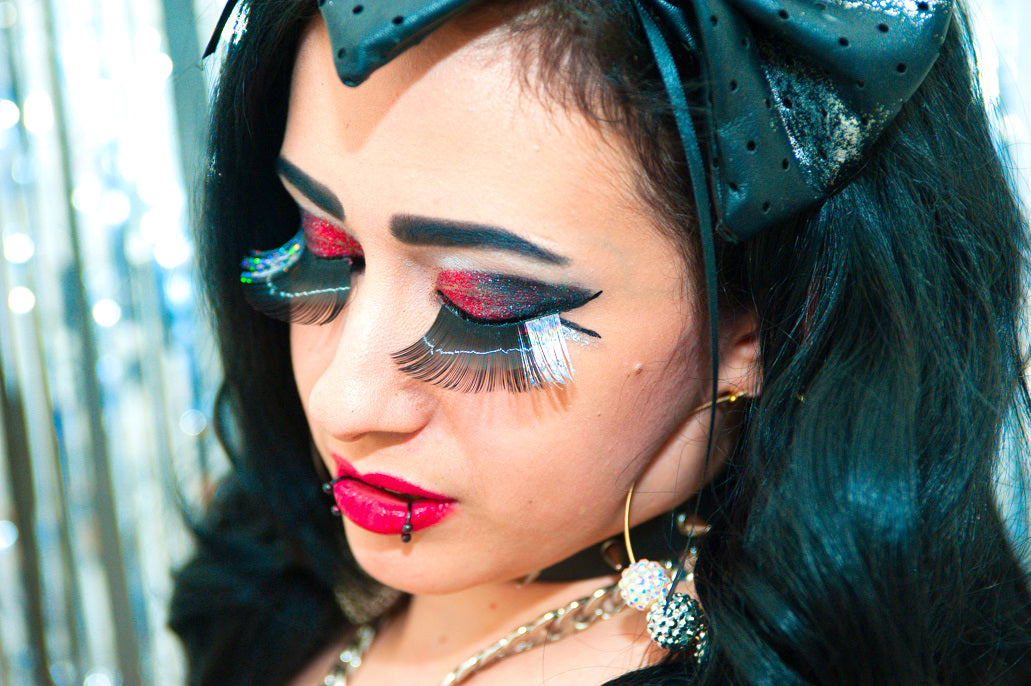  BLOOD DIAMONDS Glamdoll Glitter