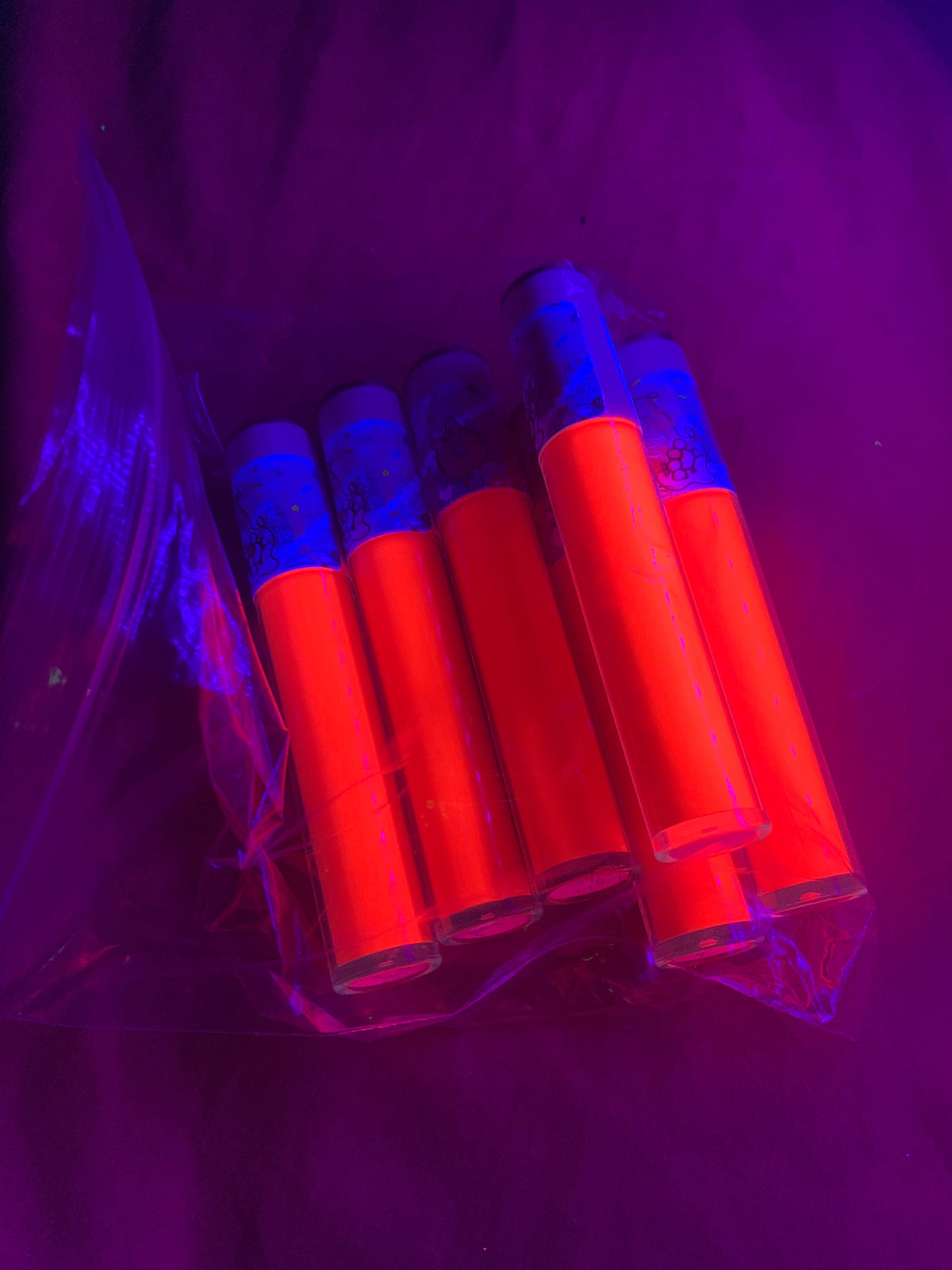  *UV* LIGHT SHOW (Neon Coral) Liquid Eyeliner!