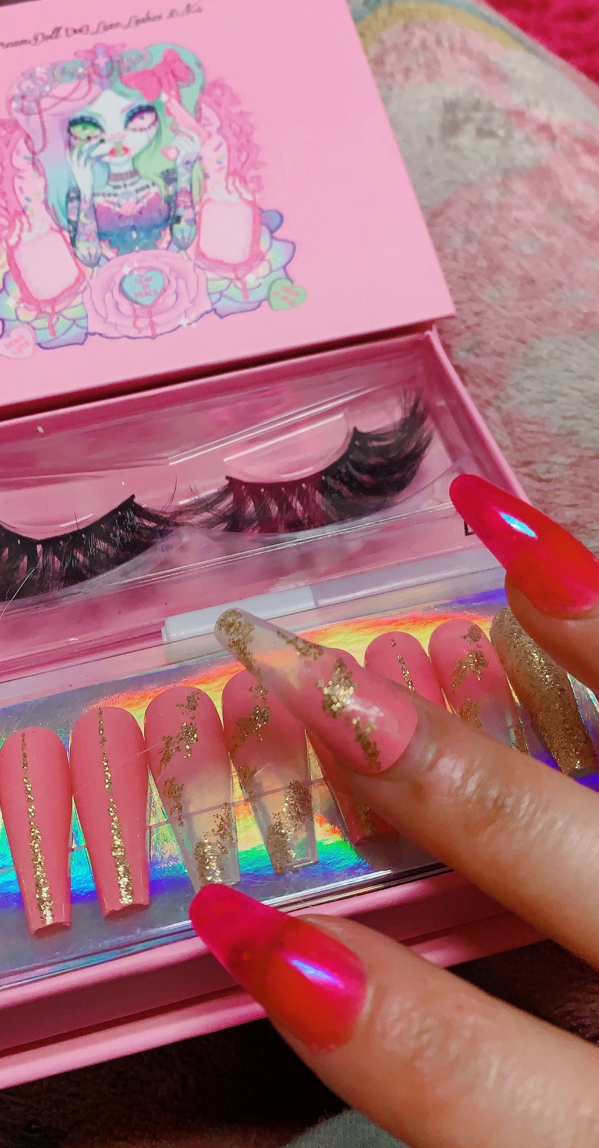  CUPCAKE CURRENCY 6D Xtra Thick N' Bold DreamDoll-Luxe Lash & Nail Set