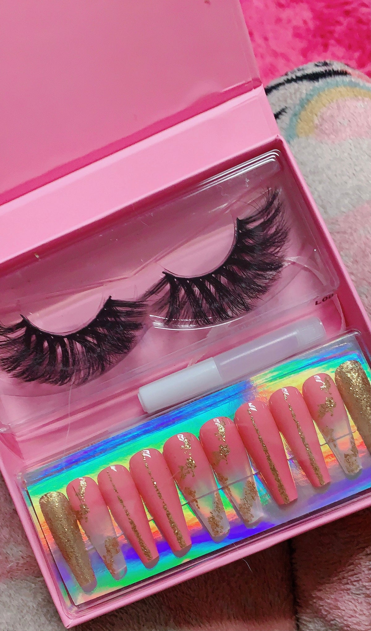  CUPCAKE CURRENCY 6D Xtra Thick N' Bold DreamDoll-Luxe Lash & Nail Set