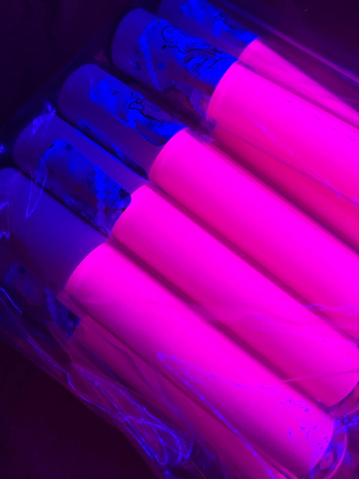  *UV* NEON EYLINER !!