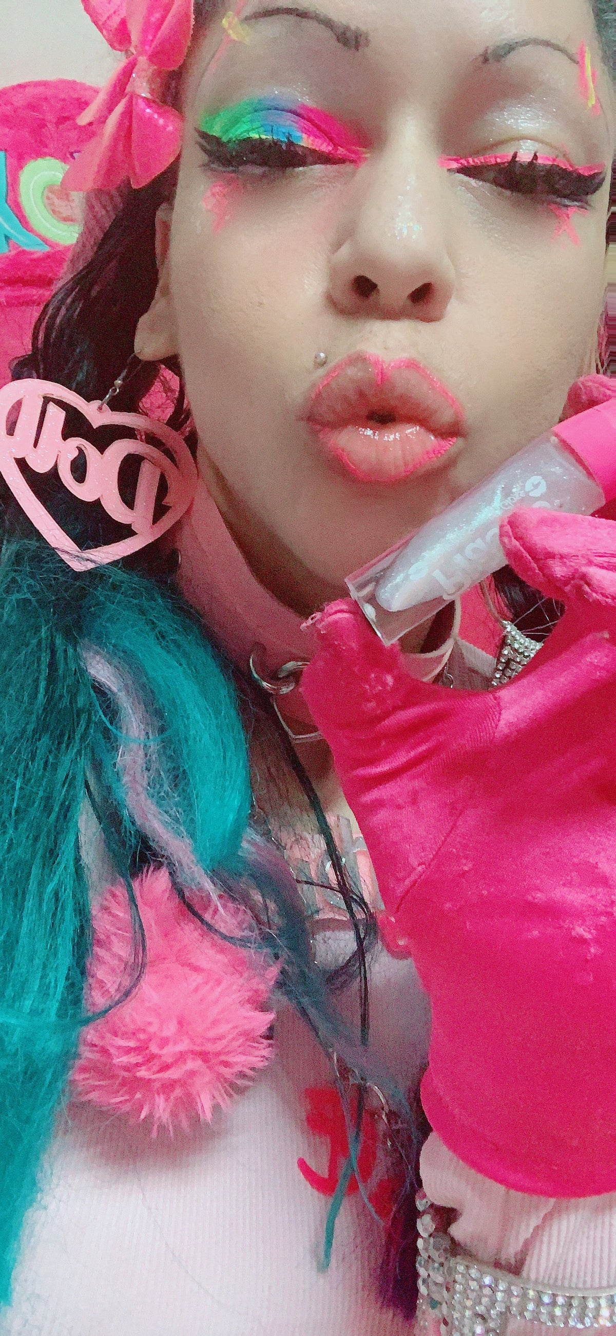  *UNRELATABLE* "PLASTIC" Explicitly SEXY Lip Gloss