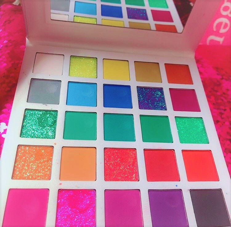  VITAMIN SEA Pressed Eyeshadow/Glitter Palette